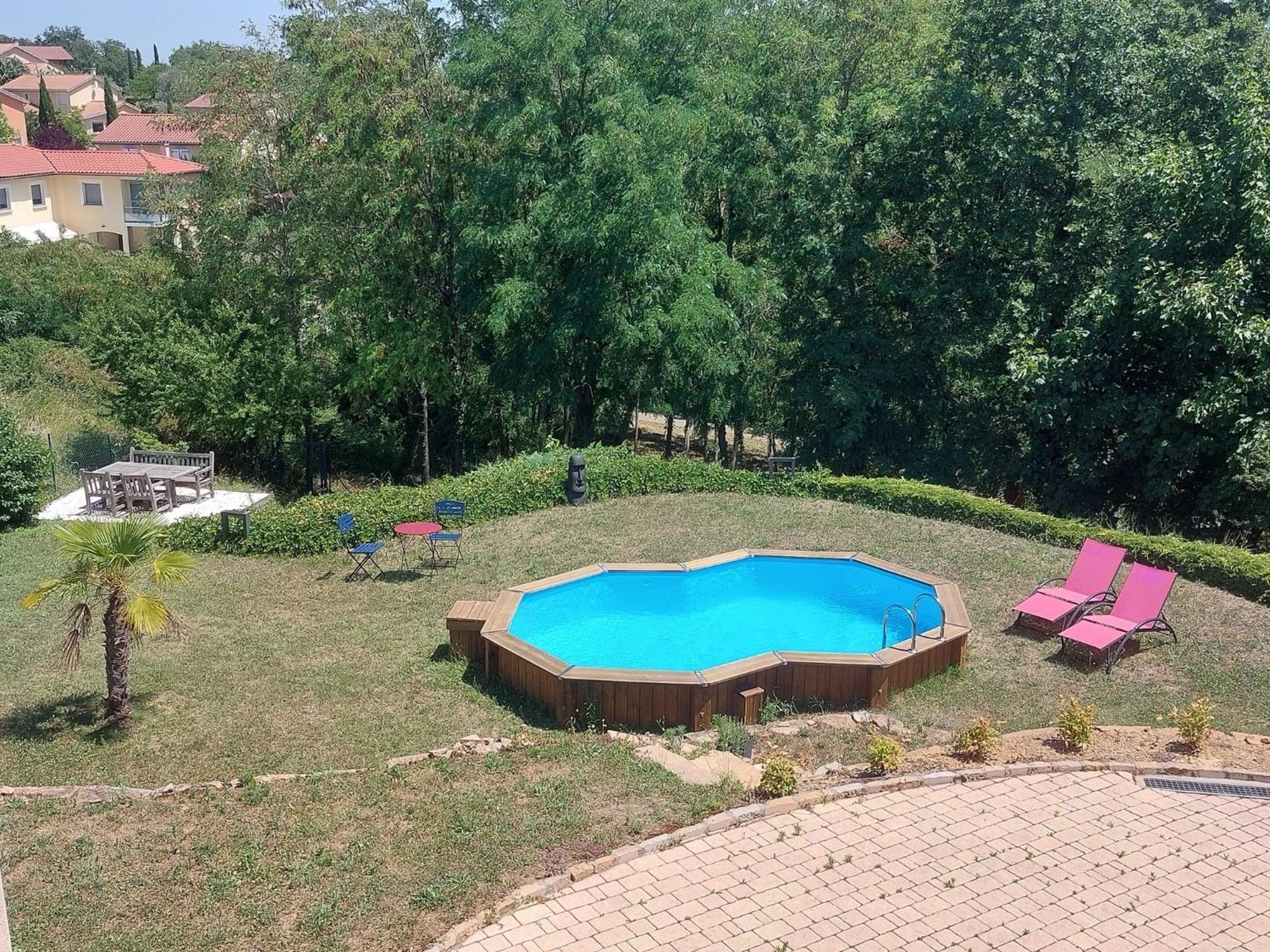 Comme Dans Un Ecrin - T2 De 50 M² Avec Jardin, Terrasse Et Piscine Apartment Vernaison Luaran gambar