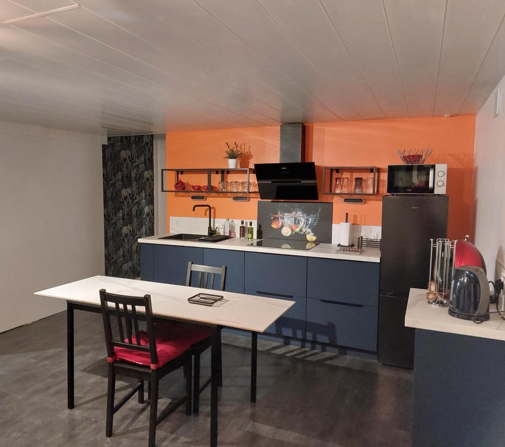 Comme Dans Un Ecrin - T2 De 50 M² Avec Jardin, Terrasse Et Piscine Apartment Vernaison Luaran gambar