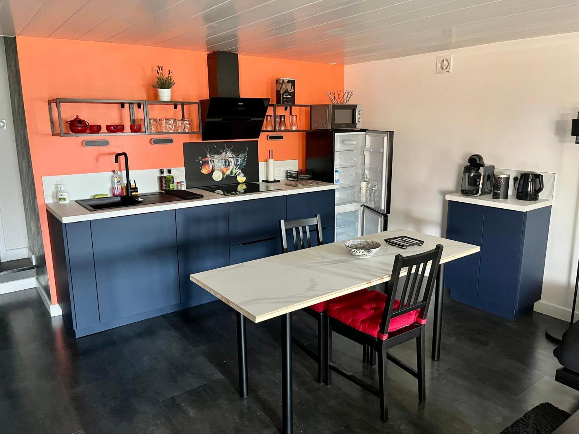 Comme Dans Un Ecrin - T2 De 50 M² Avec Jardin, Terrasse Et Piscine Apartment Vernaison Luaran gambar